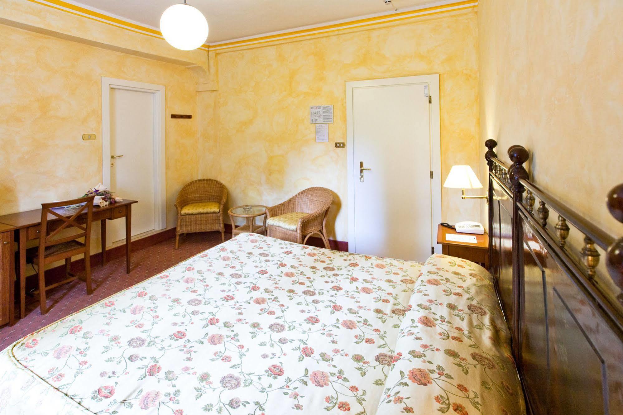 Terme San Filippo & Spa Castiglione d'Orcia Luaran gambar